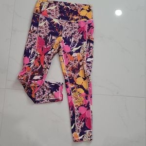 GURU active pants waist 14 in 33 in long hip 17 in